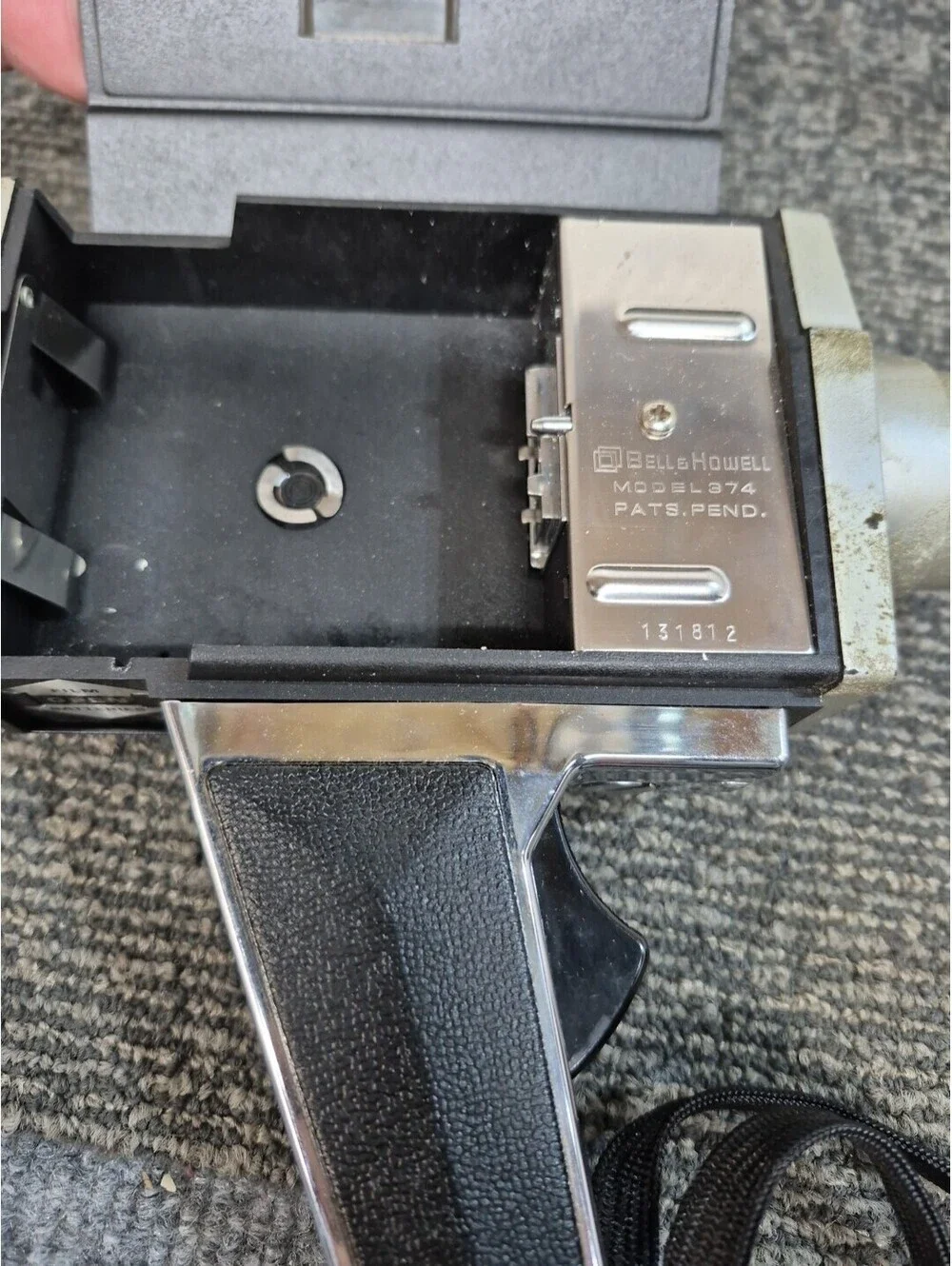 BELL & HOWELL AUTOLOAD SUPER 8  MOVIE CAMERA MODEL 374